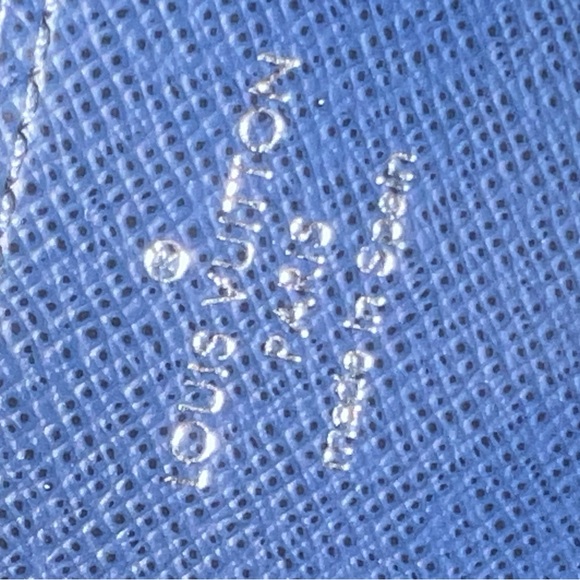 Louis Vuitton Zippy long wallet in blue Epi leather. With silver hardware. VGUC💙 - Picture 12 of 12